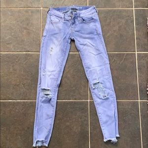 american eagle ripped skinny jeans